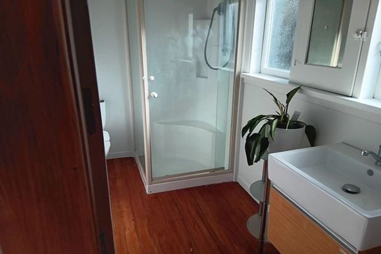 Photo of property in 18 Mccormacks Bay Road, Mount Pleasant, Christchurch, 8081
