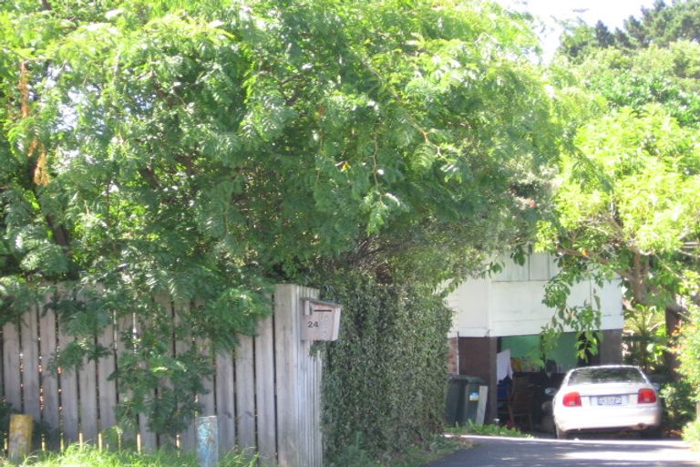 Photo of property in 245 Rangatira Road, Beach Haven, Auckland, 0626