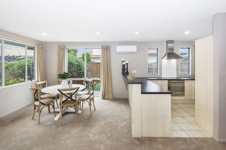 Photo of property in 5 Brookfield Drive, Northwood, Christchurch, 8051