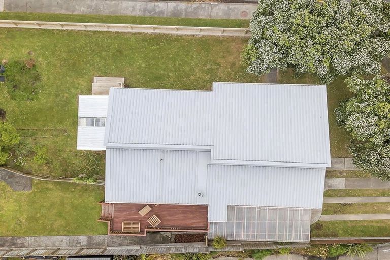 Photo of property in 1 Crown Hill, Titahi Bay, Porirua, 5022