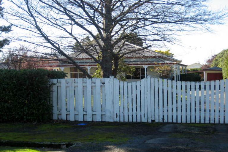 Photo of property in 32 Clifton Avenue, Carterton, 5713