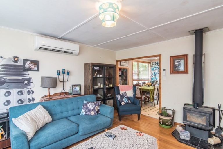 Photo of property in 12 Brazier Grove, Paraparaumu, 5032