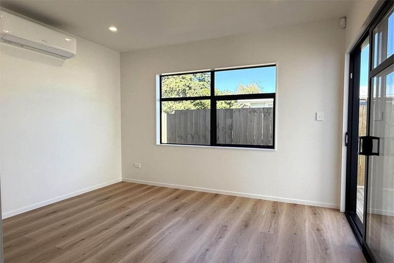Photo of property in 102b Ennis Avenue, Pakuranga Heights, Auckland, 2010