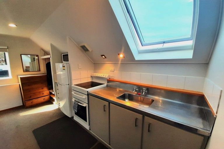 Photo of property in 32a Avalon Crescent, Avalon, Lower Hutt, 5011