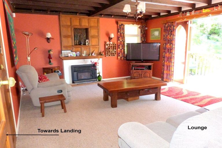 Photo of property in 43a Wyndham Road, Pinehaven, Upper Hutt, 5019