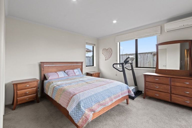 Photo of property in 94 Farringdon Avenue, Rototuna North, Hamilton, 3210