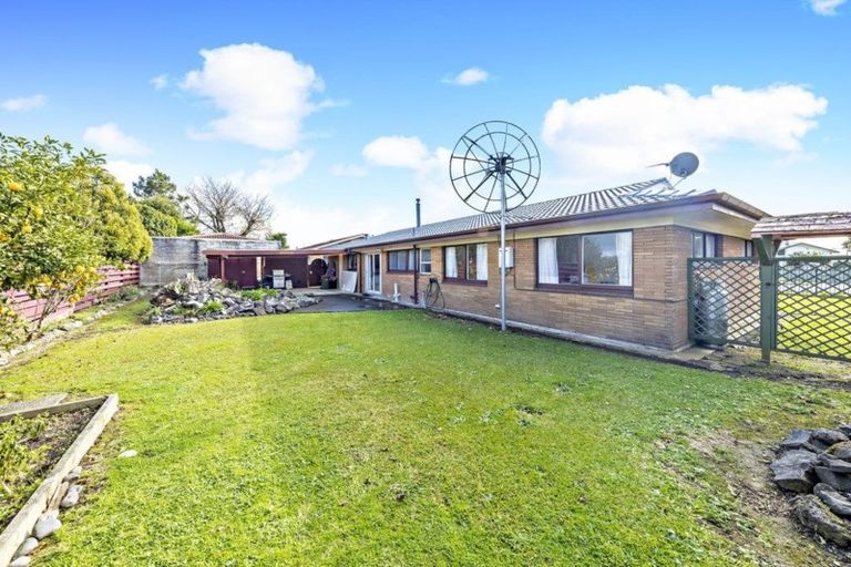 Photo of property in 18 Park Estate Road, Rosehill, Papakura, 2113