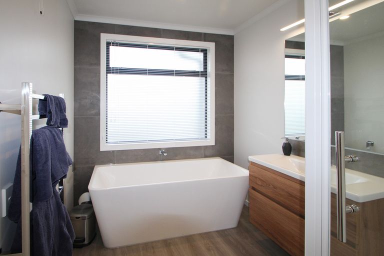 Photo of property in 23 Avoca Drive, Waiareka Junction, Oamaru, 9401