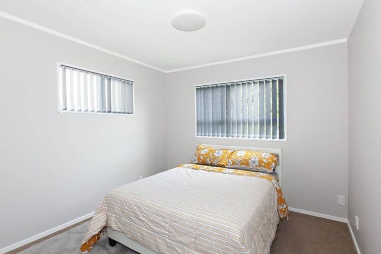 Photo of property in 22 Kaurilands Road, Titirangi, Auckland, 0604