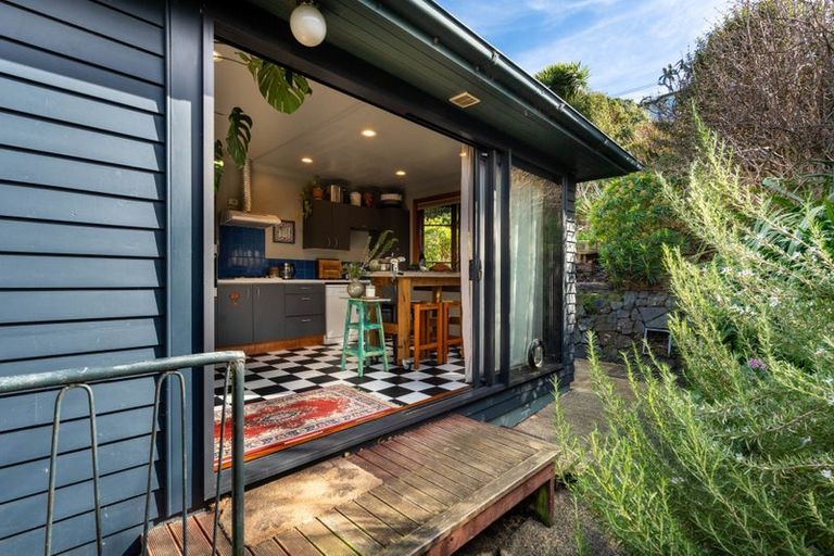 Photo of property in 74 Manapouri Street, Ravensbourne, Dunedin, 9022
