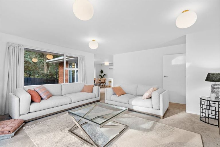 Photo of property in 1/216 Grahams Road, Burnside, Christchurch, 8053