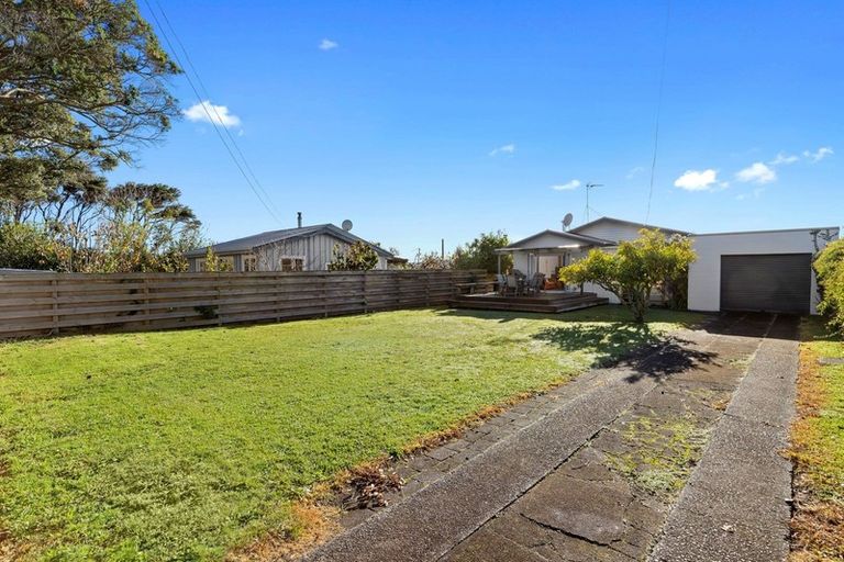 Photo of property in 29 Lorenzen Bay Road, Raglan, 3225