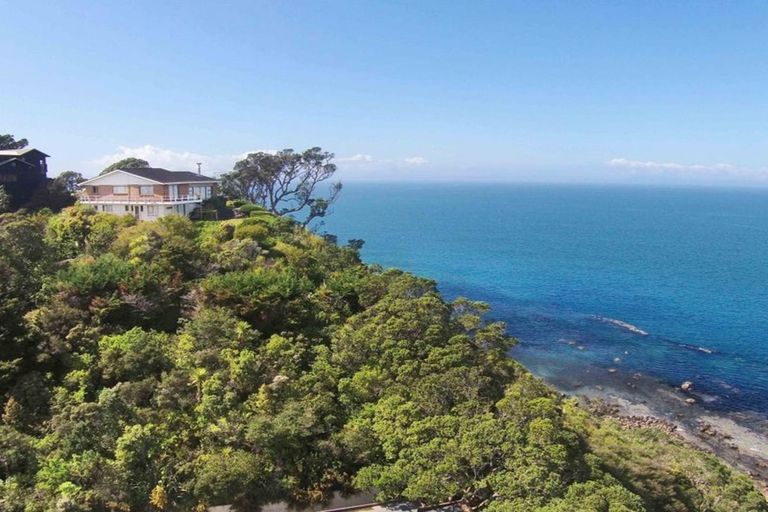 Photo of property in 25 Hillside Crescent, Leigh, 0985