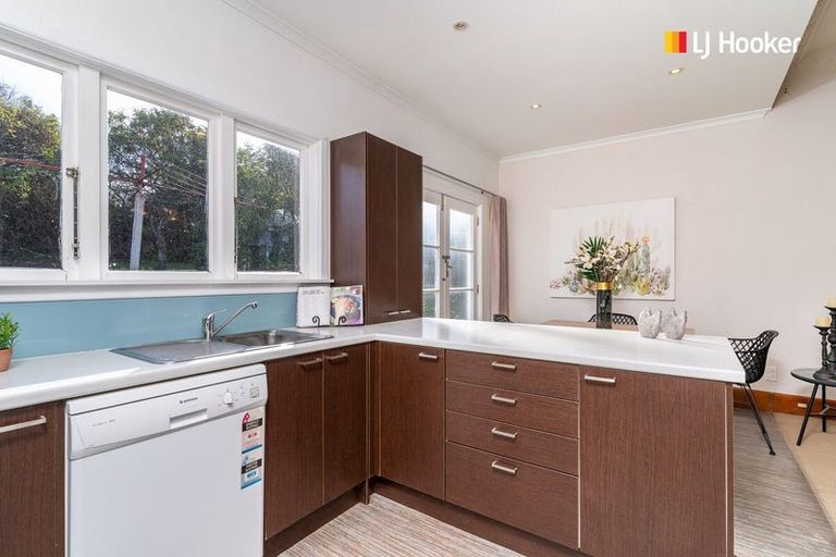 Photo of property in 27 Oakland Street, Andersons Bay, Dunedin, 9013