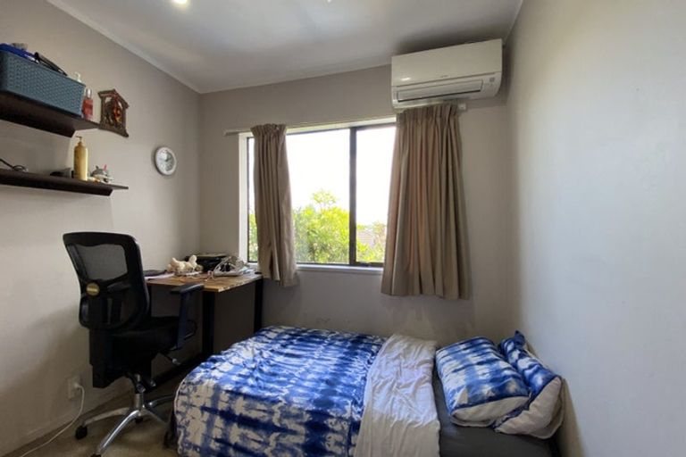 Photo of property in 33 Dianne Louise Drive, Half Moon Bay, Auckland, 2012