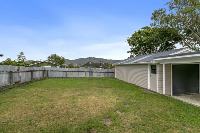 Photo of property in 24 Castlerea Street, Wainuiomata, Lower Hutt, 5014