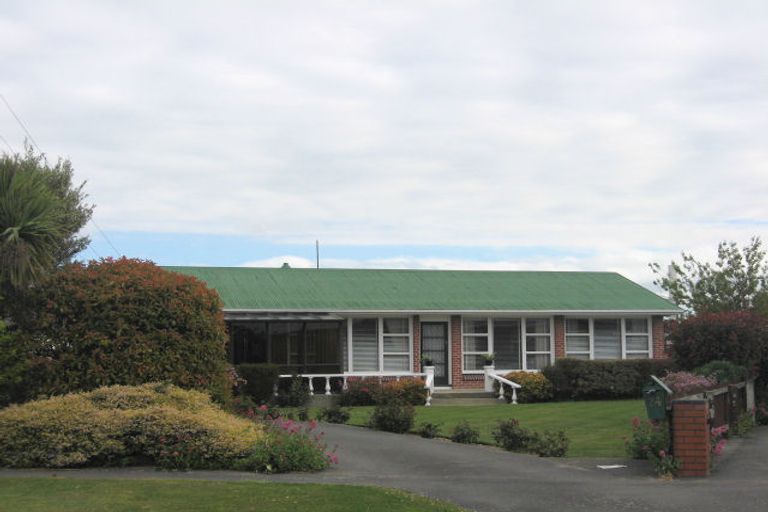 Photo of property in 24 Colesbury Street, Bishopdale, Christchurch, 8053