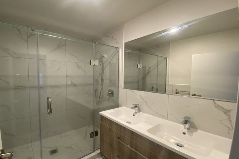 Photo of property in 11/35 Young Crescent, Drury, 2113