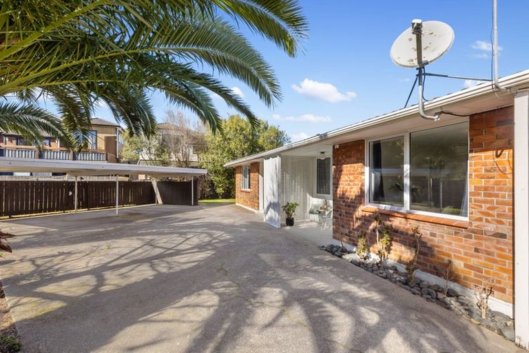 Photo of property in 29c Mark Road, Mount Albert, Auckland, 1025