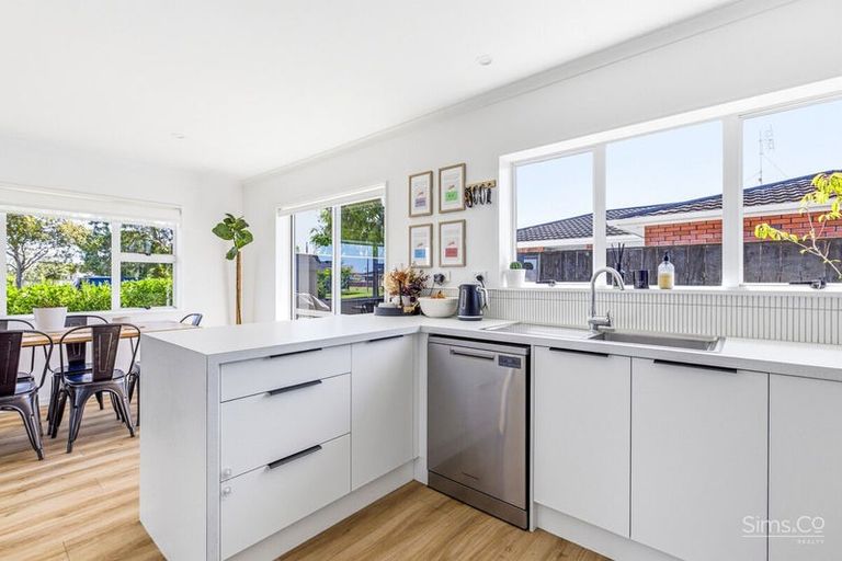 Photo of property in 12 Kakaho Drive, Tawhero, Whanganui, 4501