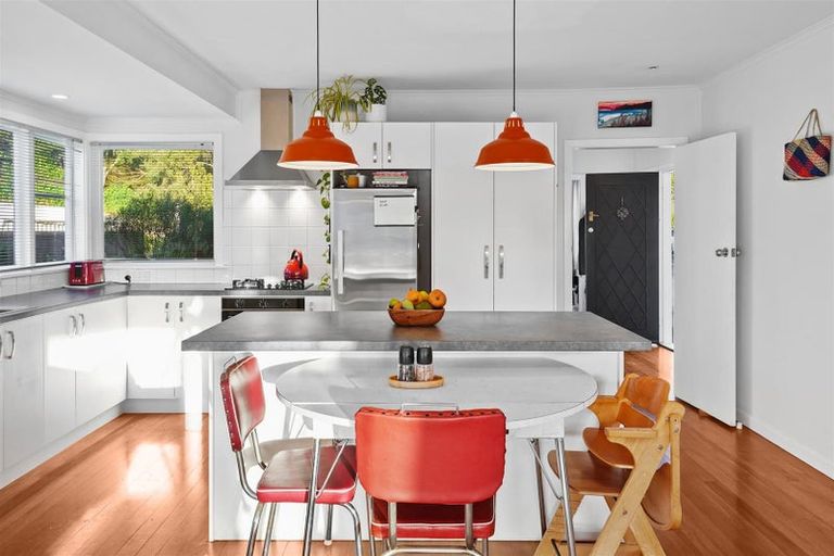 Photo of property in 42 Ayton Street, Mangapapa, Gisborne, 4010