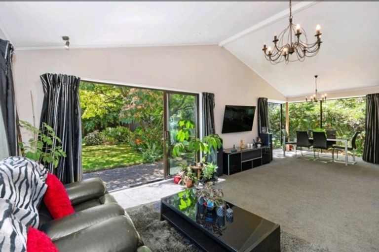 Photo of property in 9 Ludlow Place, Parklands, Christchurch, 8083