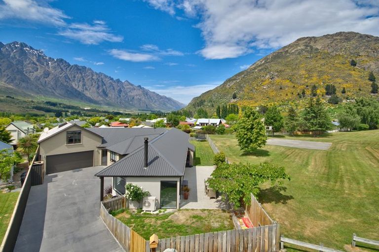 Photo of property in 16 Alta Place, Frankton, Queenstown, 9300