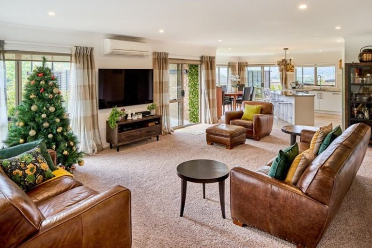 Photo of property in 2 Lila Gillies Lane, Riverstone Terraces, Upper Hutt, 5018