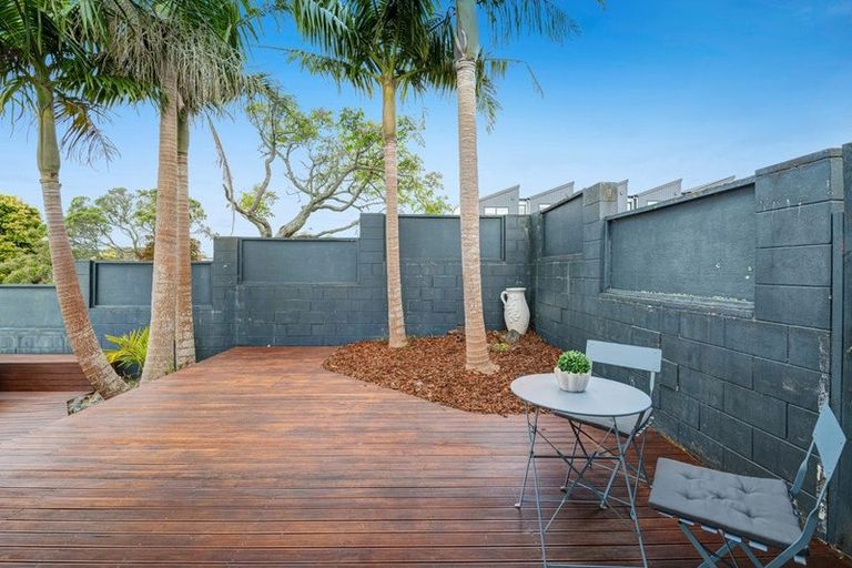 Photo of property in 1/34 Bayview Road, Bayview, Auckland, 0629