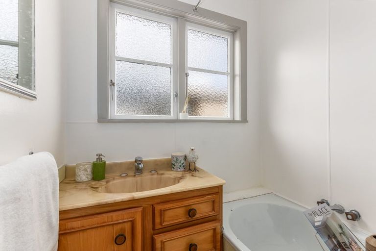 Photo of property in 15 Moohan Street, Wainuiomata, Lower Hutt, 5014