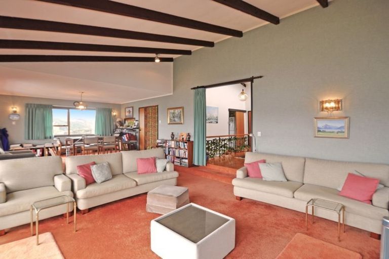 Photo of property in 25 Hillside Crescent, Leigh, 0985