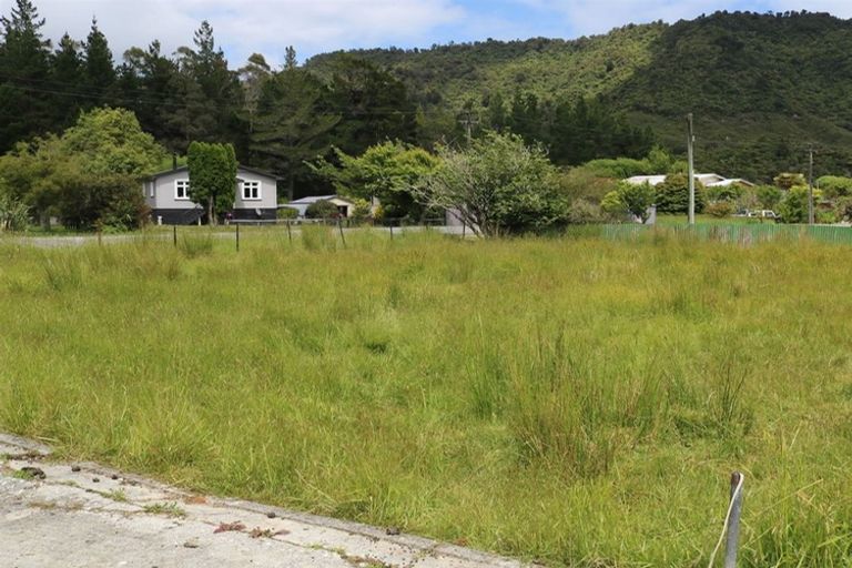 Photo of property in 14 Litchfield Street, Kaiata, Greymouth, 7805