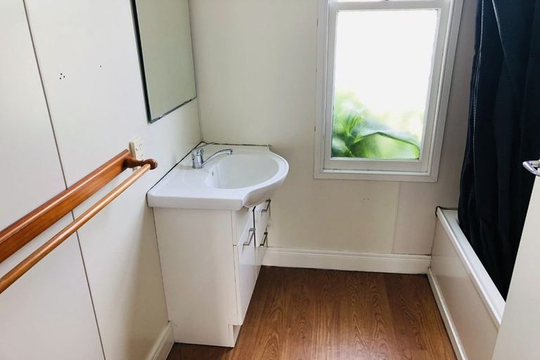 Photo of property in 165 Massey Street, Frankton, Hamilton, 3204