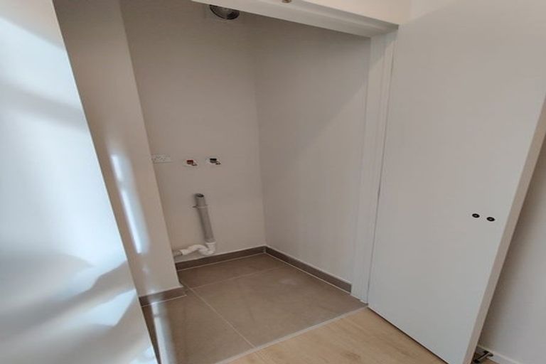 Photo of property in 27 Tumu Road, Papakura, 2110