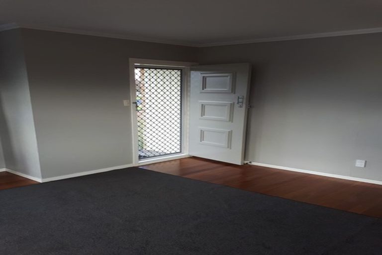 Photo of property in 291 Shakespeare Street, Leamington, Cambridge, 3432