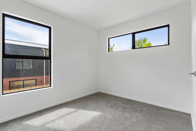 Photo of property in 6/24 Carnoustie Drive, Wattle Downs, Auckland, 2103