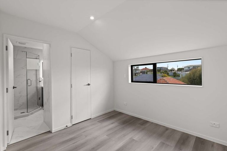 Photo of property in 8/418 Richardson Road, Mount Roskill, Auckland, 1041