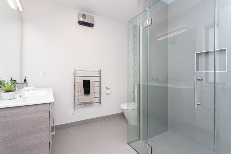 Photo of property in 42b Glandovey Road, Fendalton, Christchurch, 8052