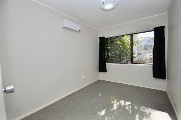 Photo of property in 2/47 Flaxdale Street, Birkdale, Auckland, 0626
