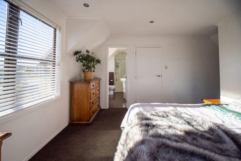 Photo of property in 20 Frye Crescent, Albert Town, Wanaka, 9305