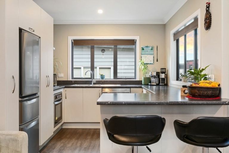 Photo of property in 9 Rochfort Crescent, Pyes Pa, Tauranga, 3112