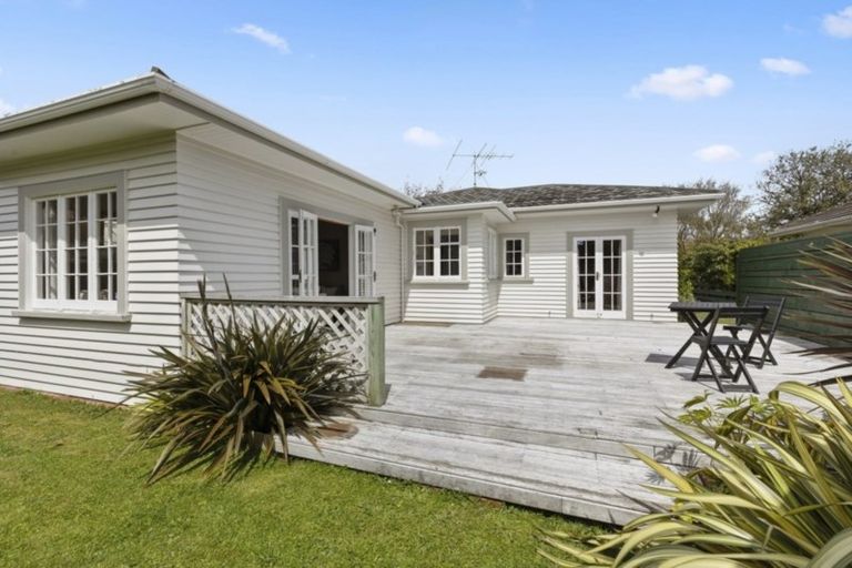 Photo of property in 13 Norton Park Avenue, Fairfield, Lower Hutt, 5011