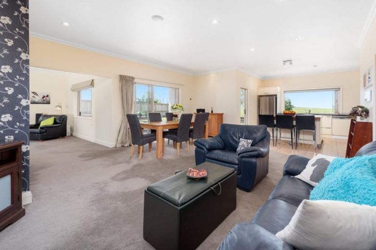 Photo of property in 27 Coral Drive, Papamoa Beach, Papamoa, 3118