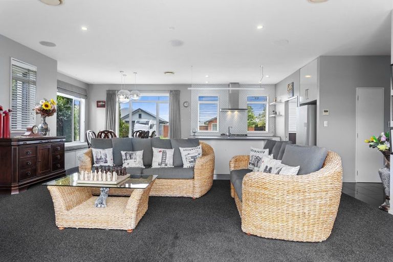 Photo of property in 8 Beech Drive, Rangiora, 7400