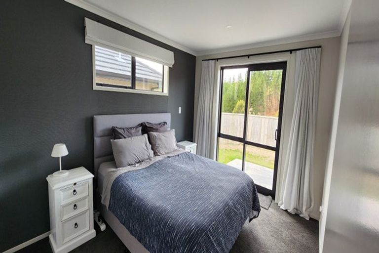 Photo of property in 41 Schooner Drive, Whitby, Porirua, 5024