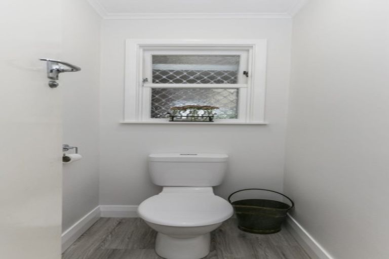 Photo of property in 11 Lincoln Avenue, Epuni, Lower Hutt, 5011