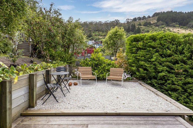 Photo of property in 2/94 Oxford Street, Lyttelton, 8082