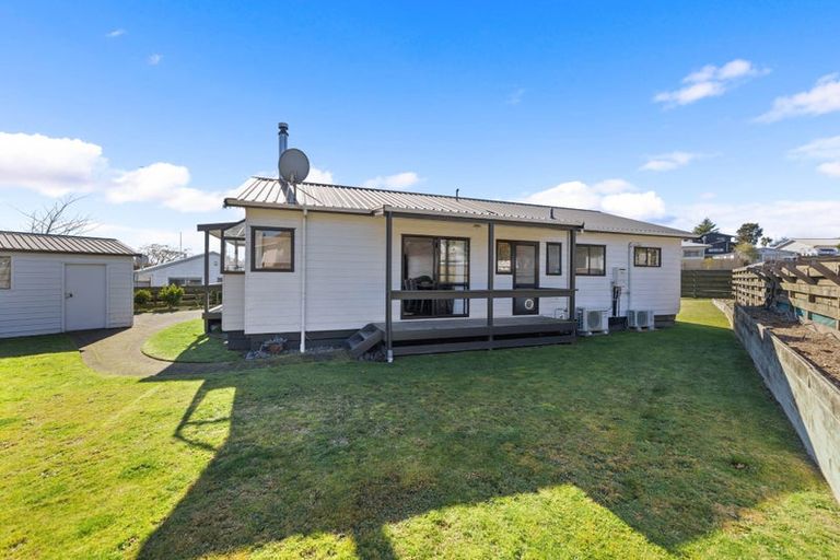 Photo of property in 17 Kiddle Drive, Hilltop, Taupo, 3330
