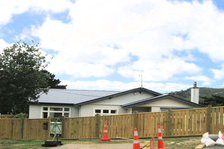 Photo of property in 1 Priscilla Crescent, Mornington, Wellington, 6021