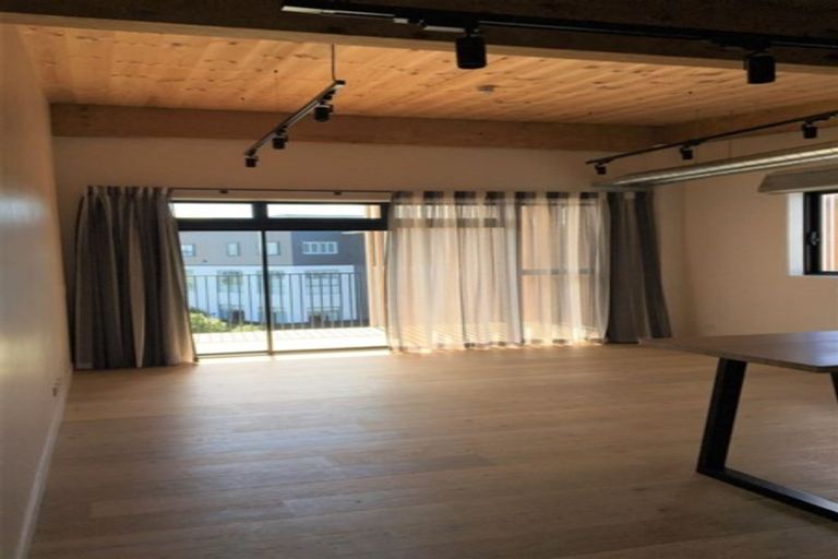 Photo of property in 12/167 Hobsonville Point Road, Hobsonville, Auckland, 0616